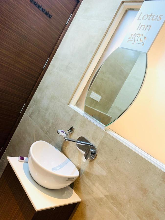 Hotel Lotus Inn Sirsa Eksteriør billede